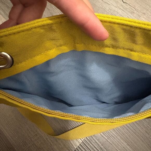 Baggallini Expandable Messenger Crossbody Bag Kiwi Yellow Nylon Sample Product - Picture 7 of 9